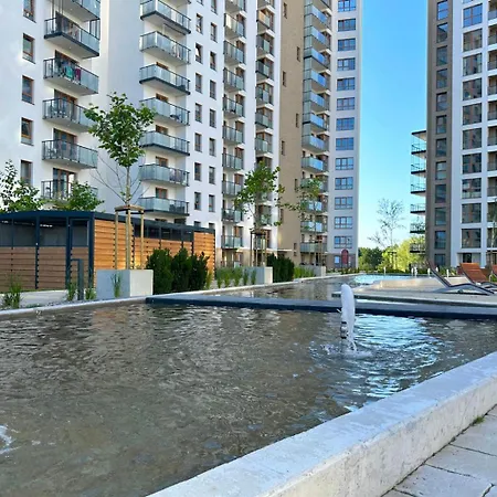 Coast With Sauna & Gym, 5 Min To Baltic Sea & Polsat Arena Apartmán *